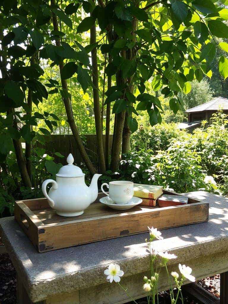 vintage tea party escape