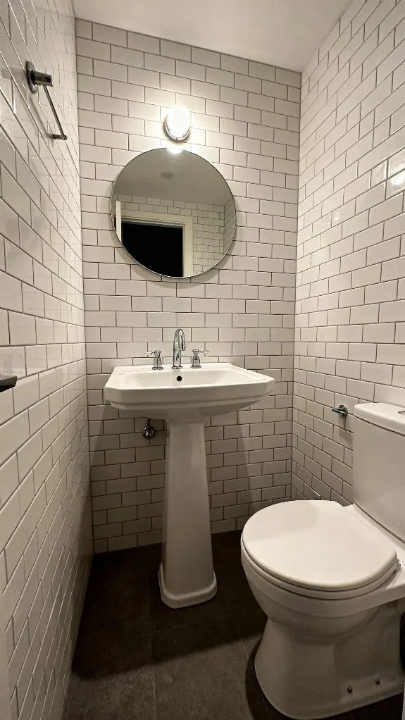 classic bathroom design elements