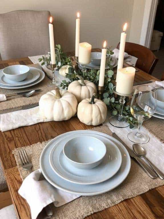 elegant thanksgiving table setting