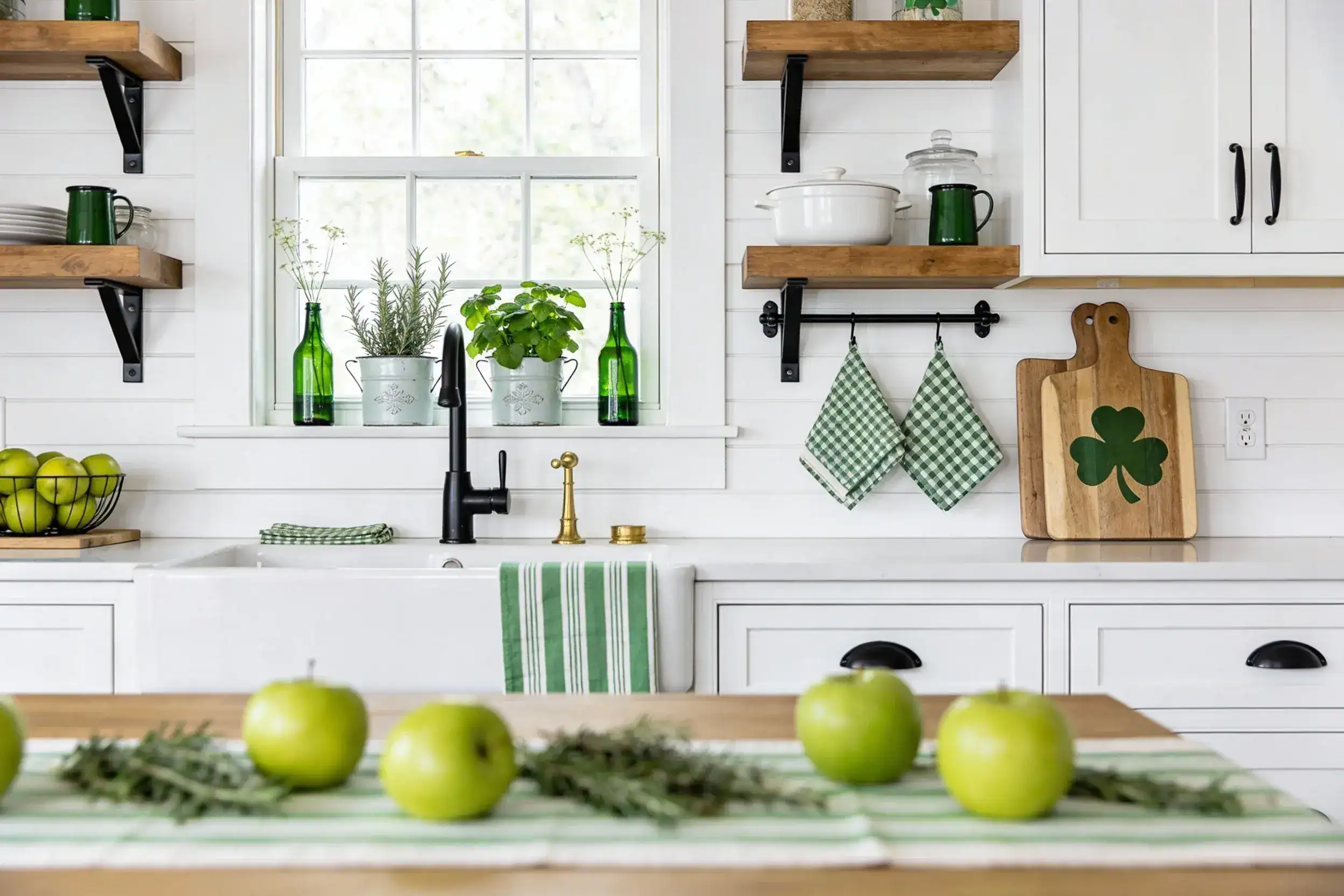 15 Simple St. Patrick’S Day Decor Ideas That Wow